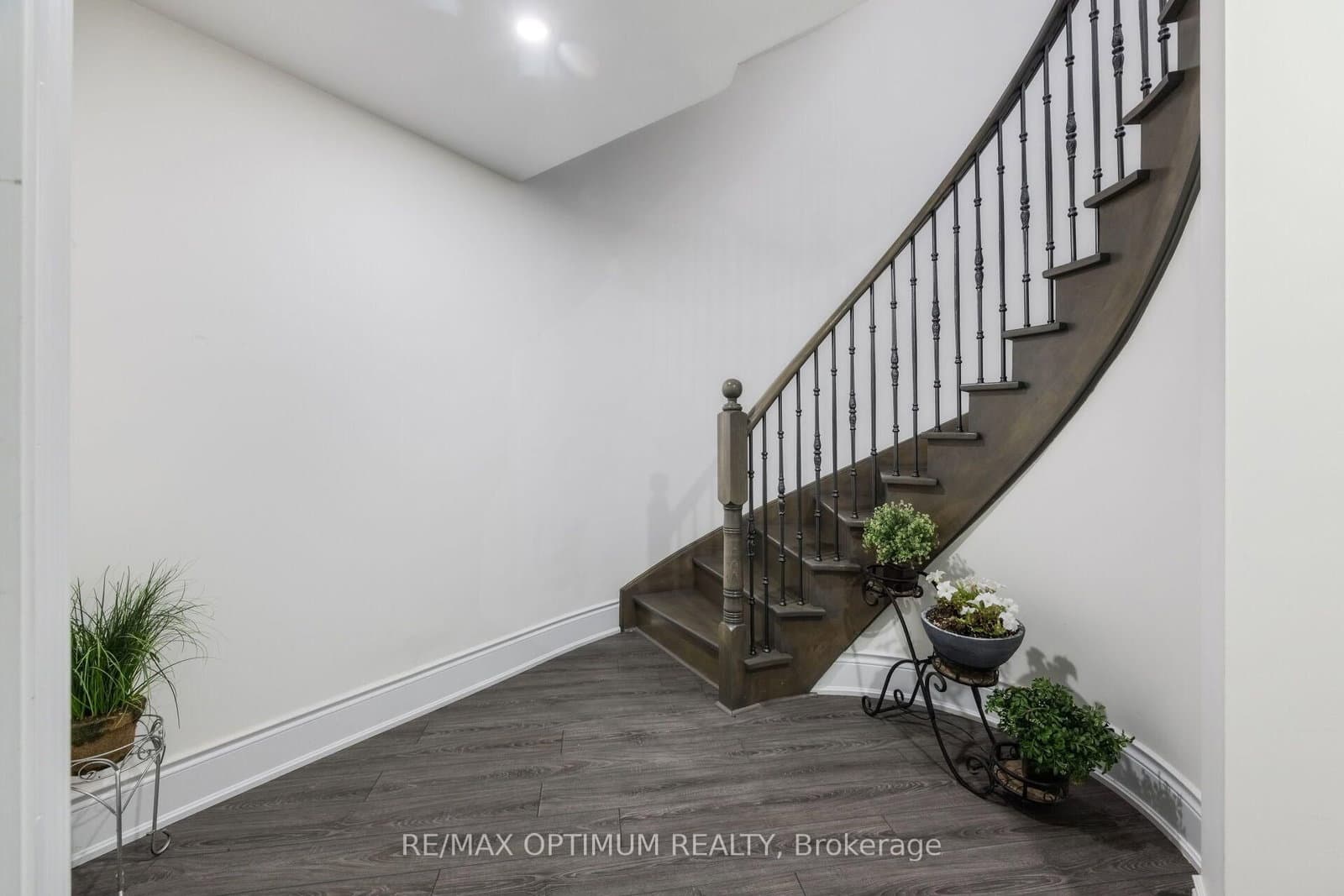 37 Elbern Markell Drive thumbnail 32