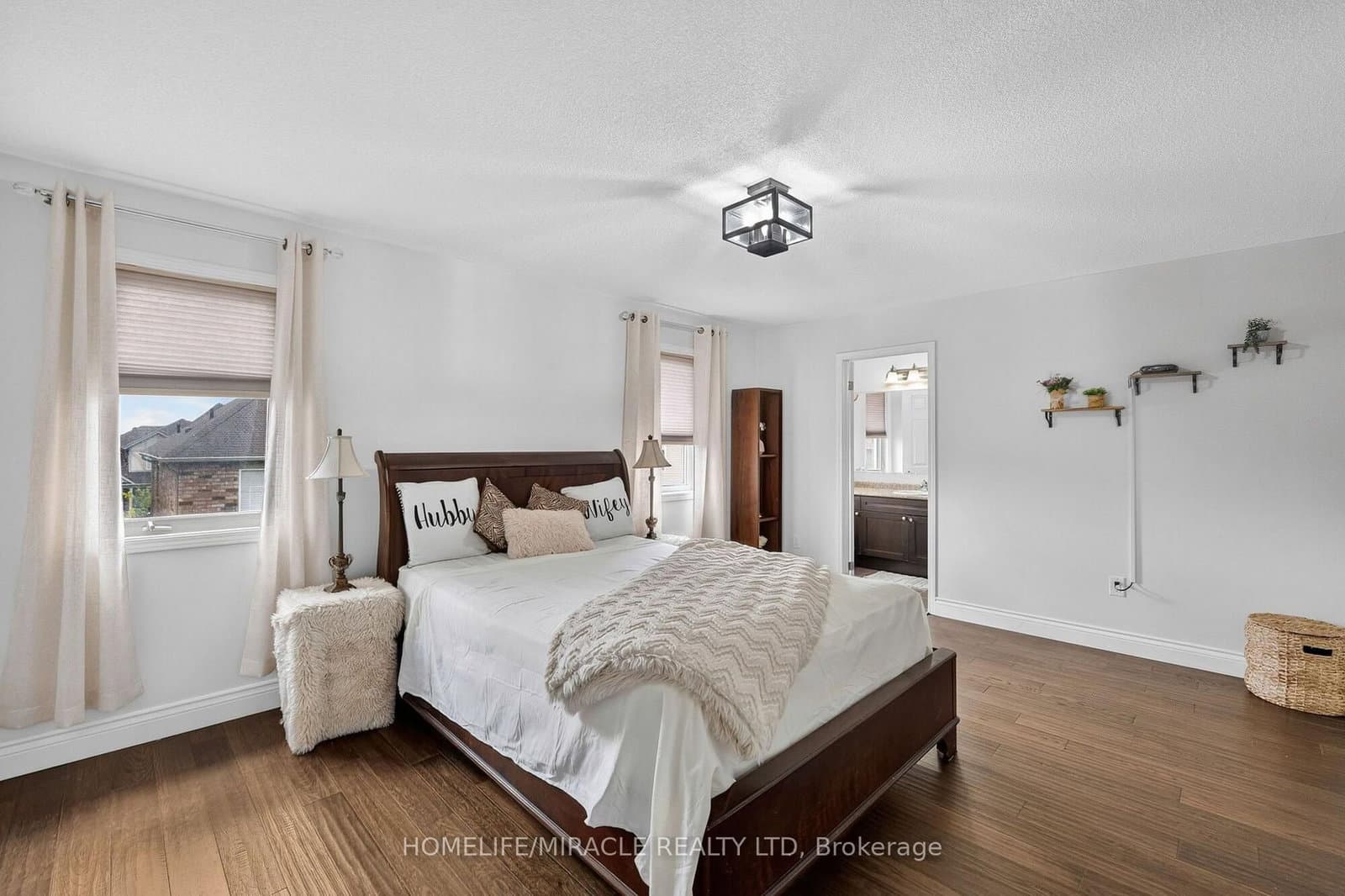 452 Tyrone Crescent thumbnail 4