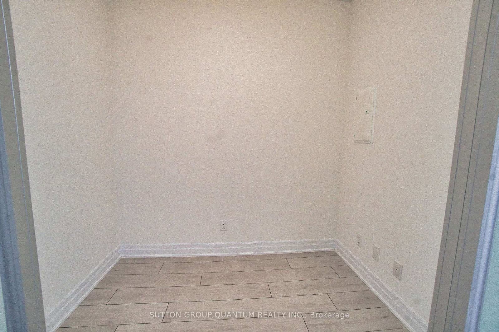 30 Elm Drive, Unit 1607 thumbnail 10