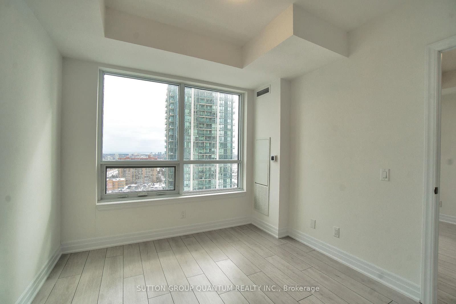 30 Elm Drive, Unit 1607 thumbnail 14