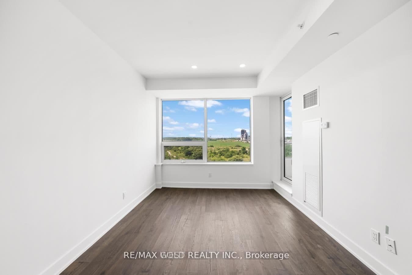 2489 Taunton Road, Unit 716 thumbnail 10