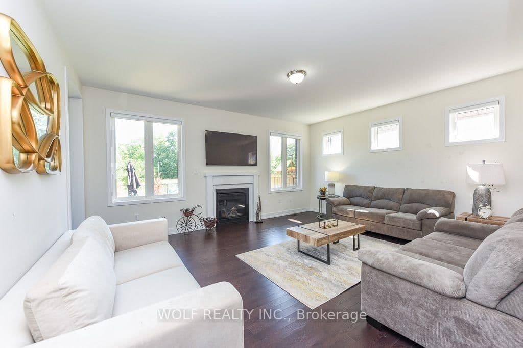 1531 Wellwood Terrace thumbnail 10
