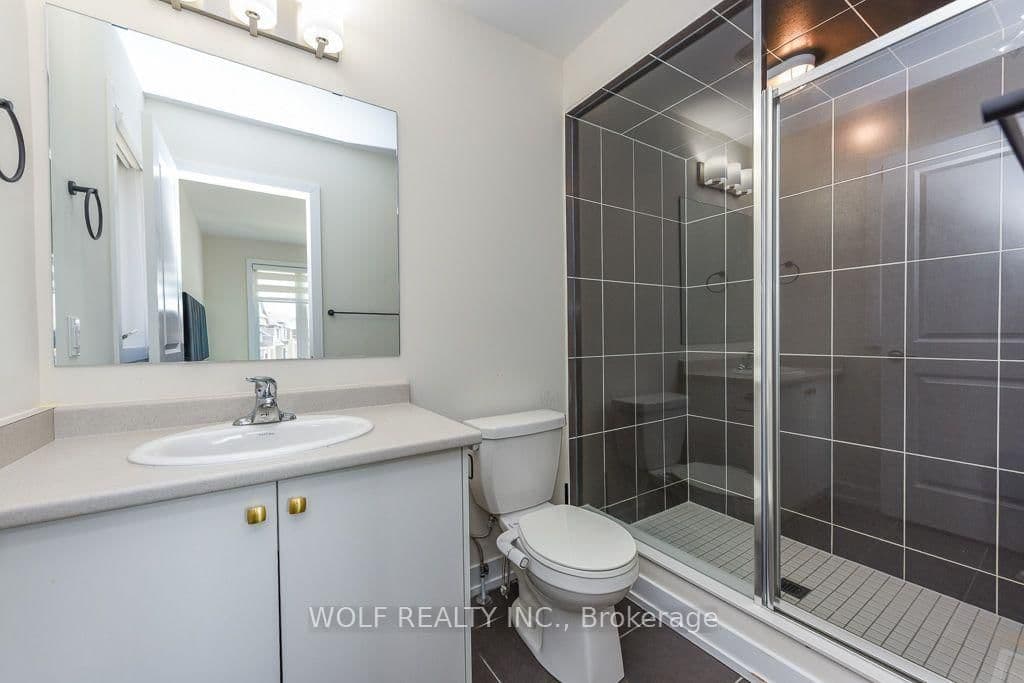 1531 Wellwood Terrace thumbnail 24