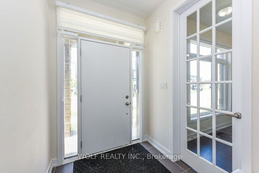 1531 Wellwood Terrace thumbnail 4