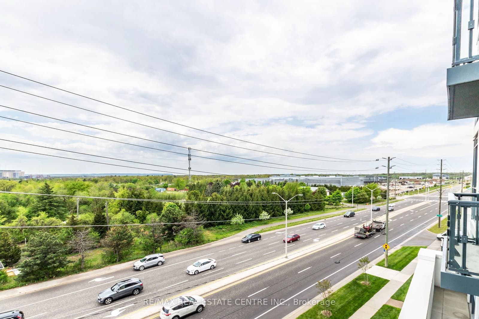 509 Dundas Street W, Unit 401 thumbnail 13