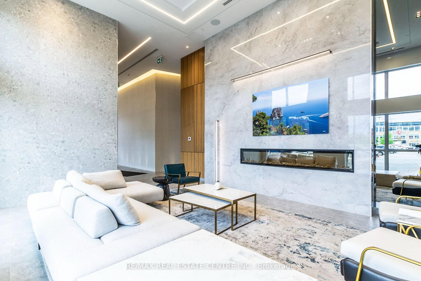 509 Dundas Street W, Unit 401 thumbnail 4