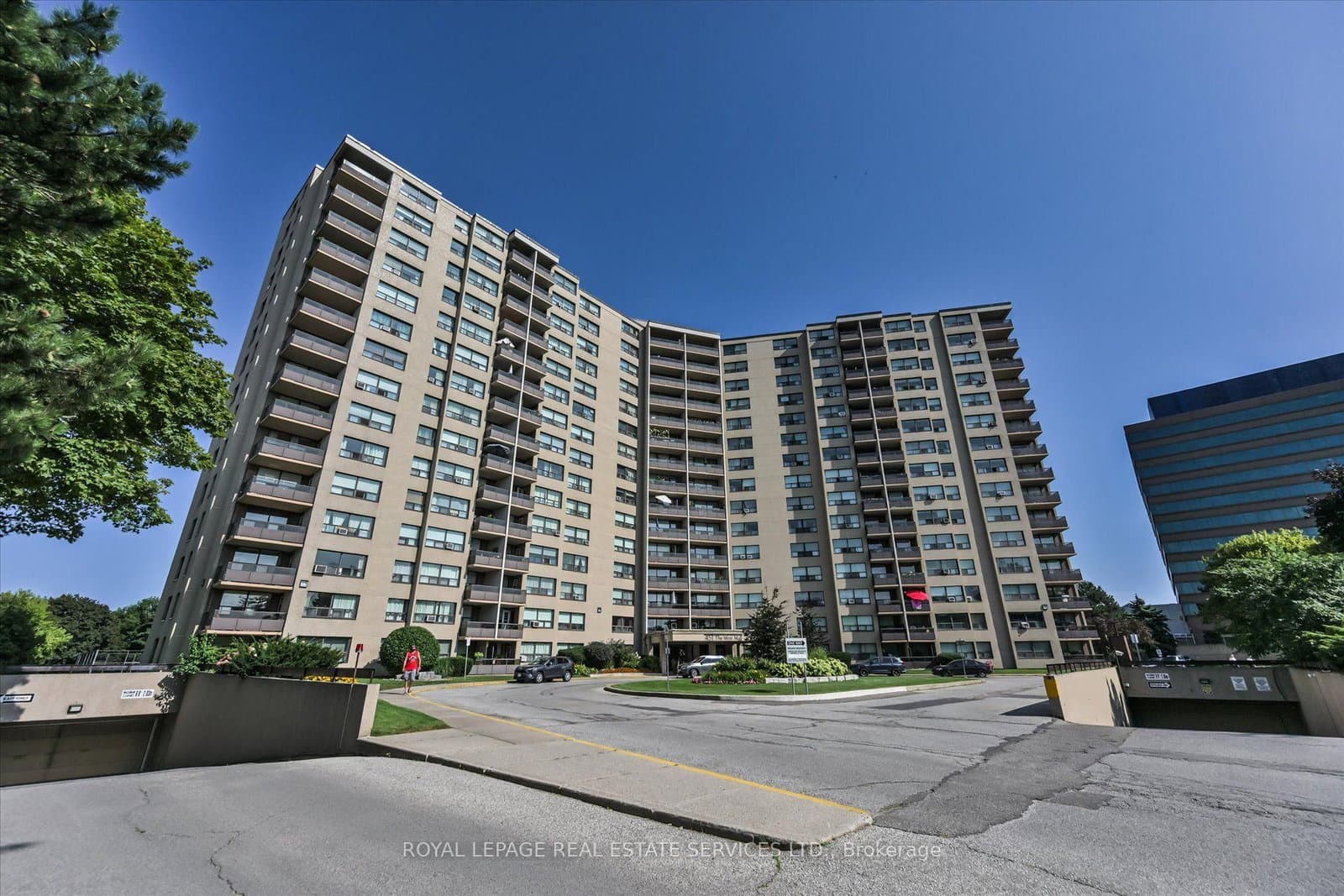 451 The West Mall, Unit 1518 thumbnail 2