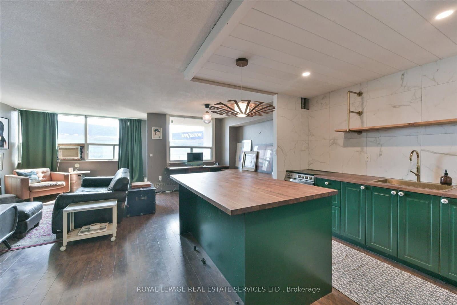 451 The West Mall, Unit 1518 thumbnail 9