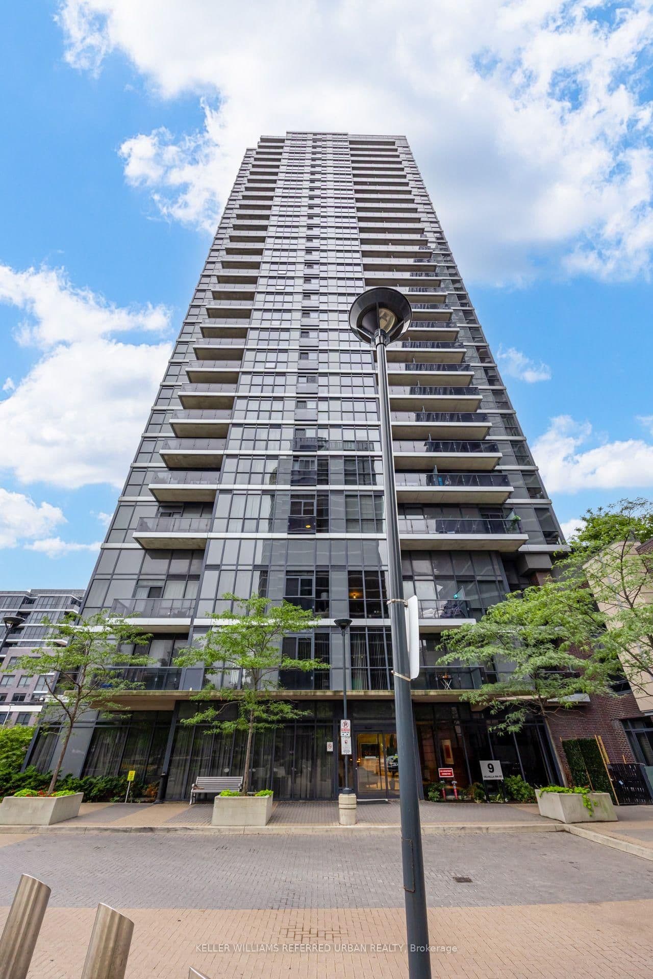 9 Valhalla Inn Road, Unit 2407 thumbnail 4
