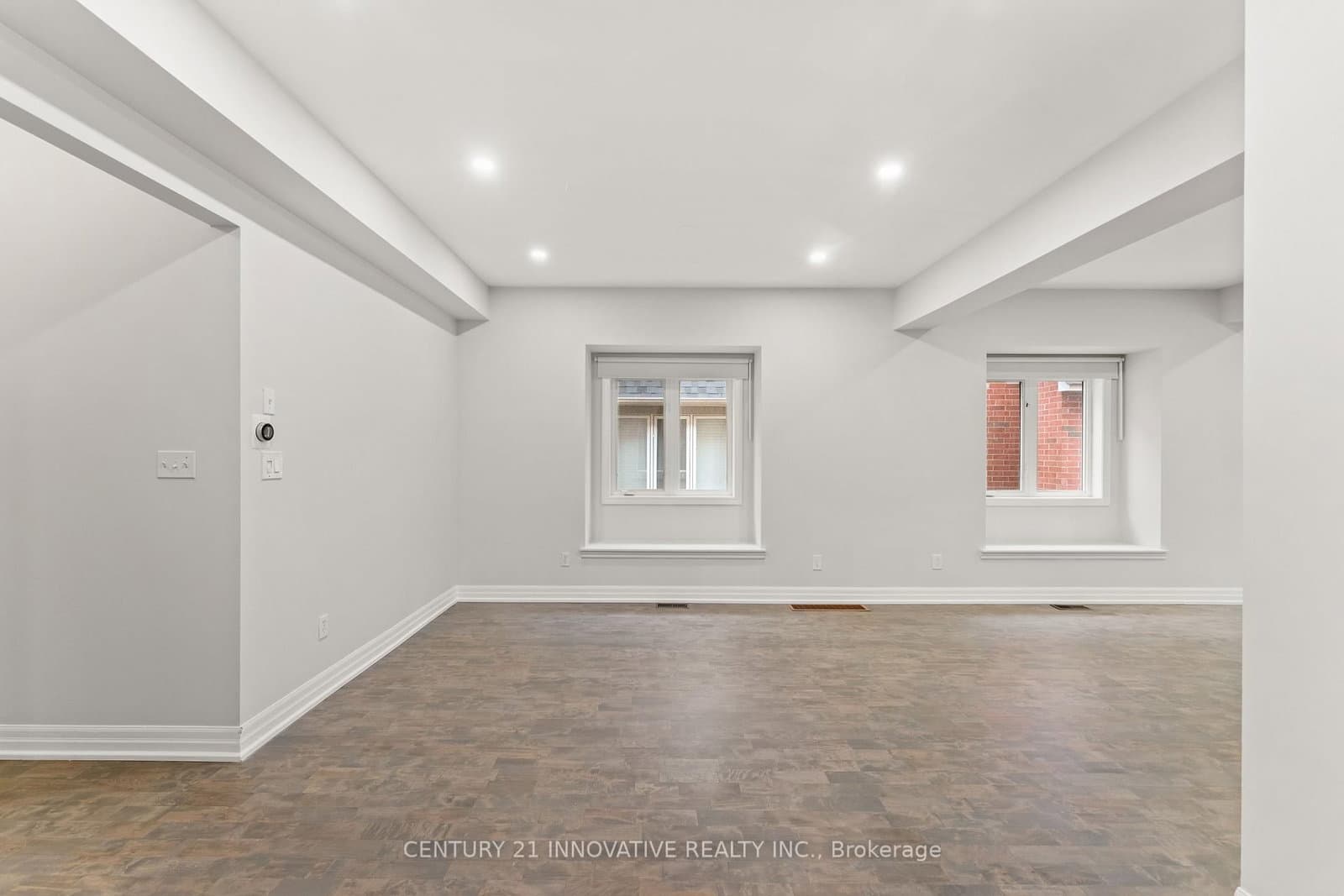 2442 Felhaber Crescent thumbnail 5