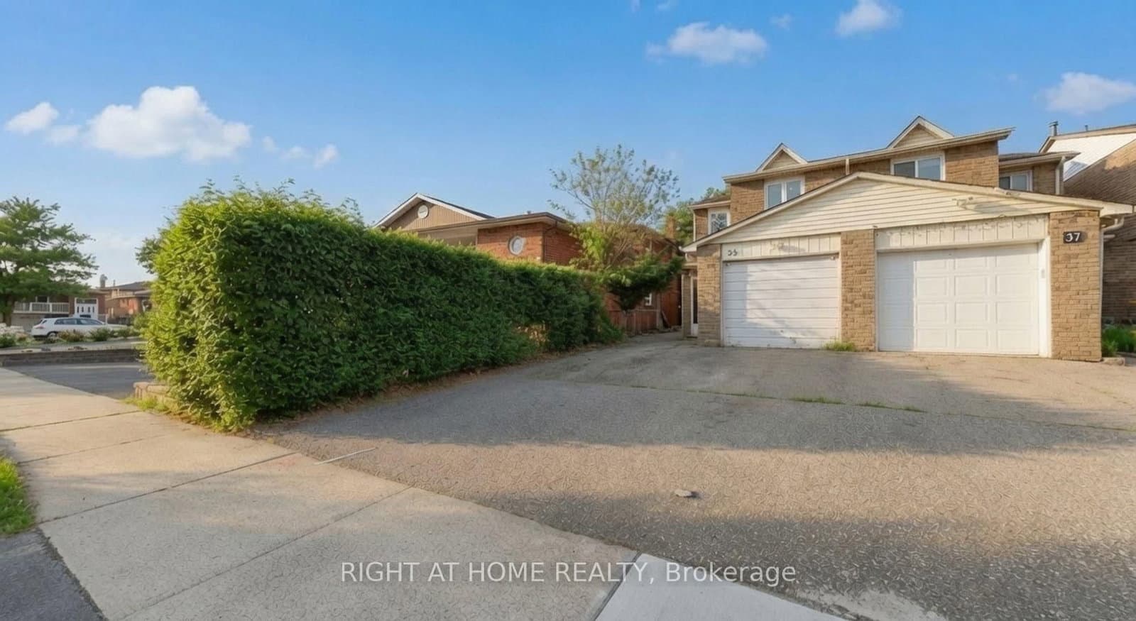 35 Chalfield Lane thumbnail 5