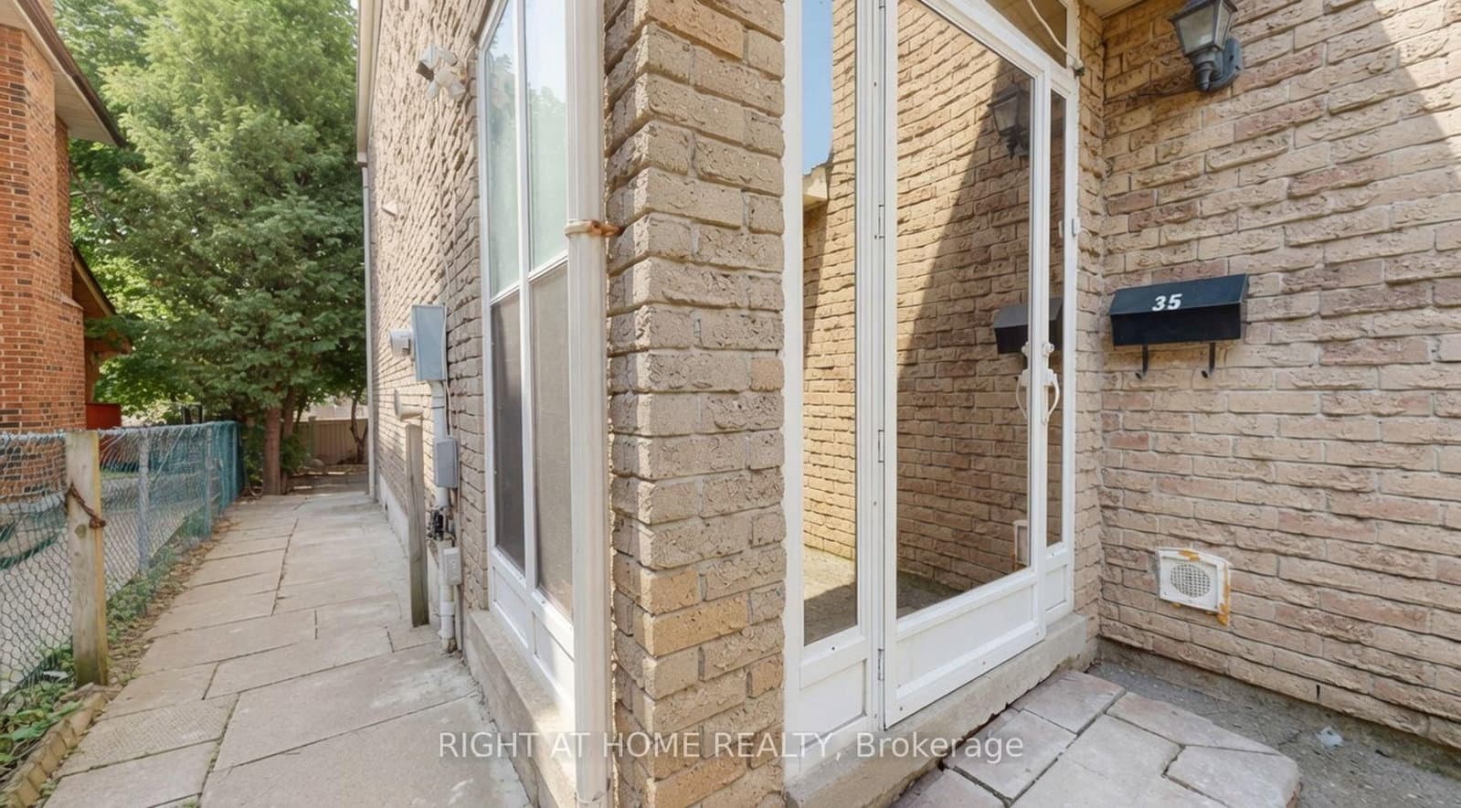 35 Chalfield Lane thumbnail 8
