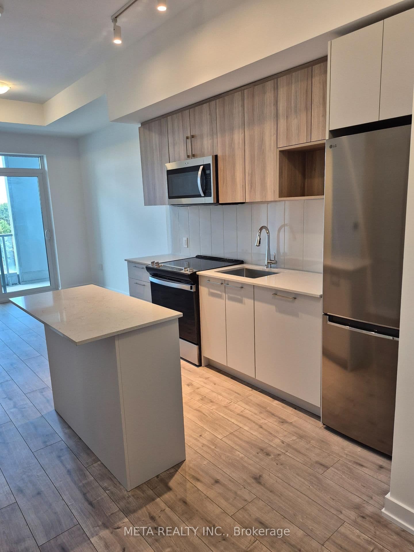 500 Plains Road E, Unit 615 thumbnail 3
