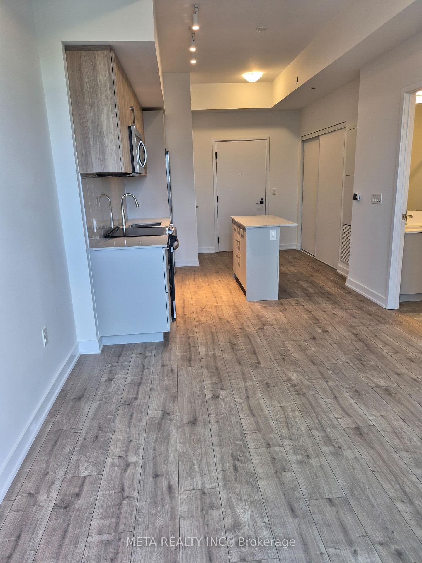 500 Plains Road E, Unit 615 thumbnail 9