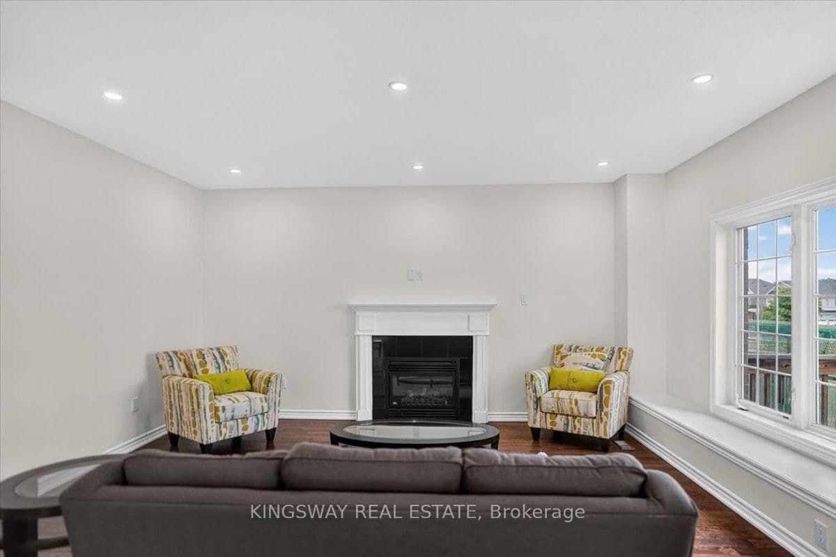 8 Monkton Circle thumbnail 9