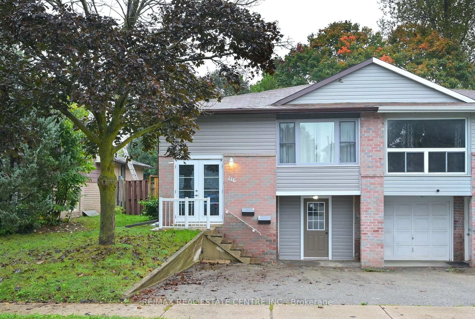 116 Burbank Crescent - Image 1