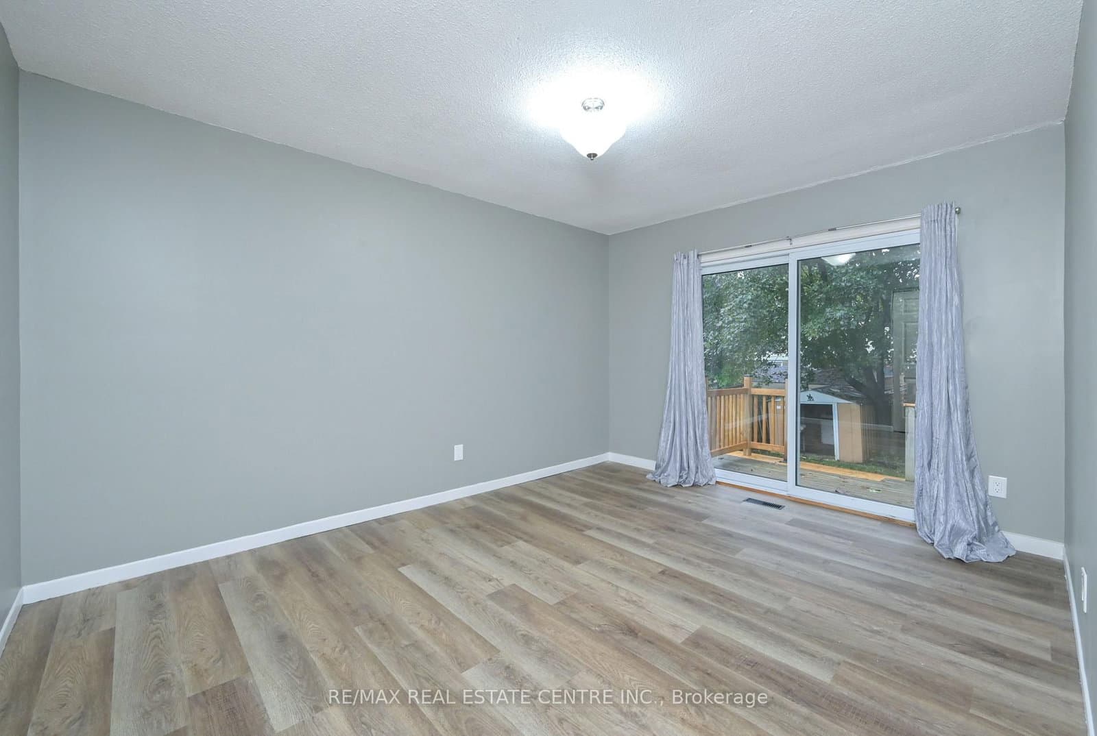 116 Burbank Crescent thumbnail 13