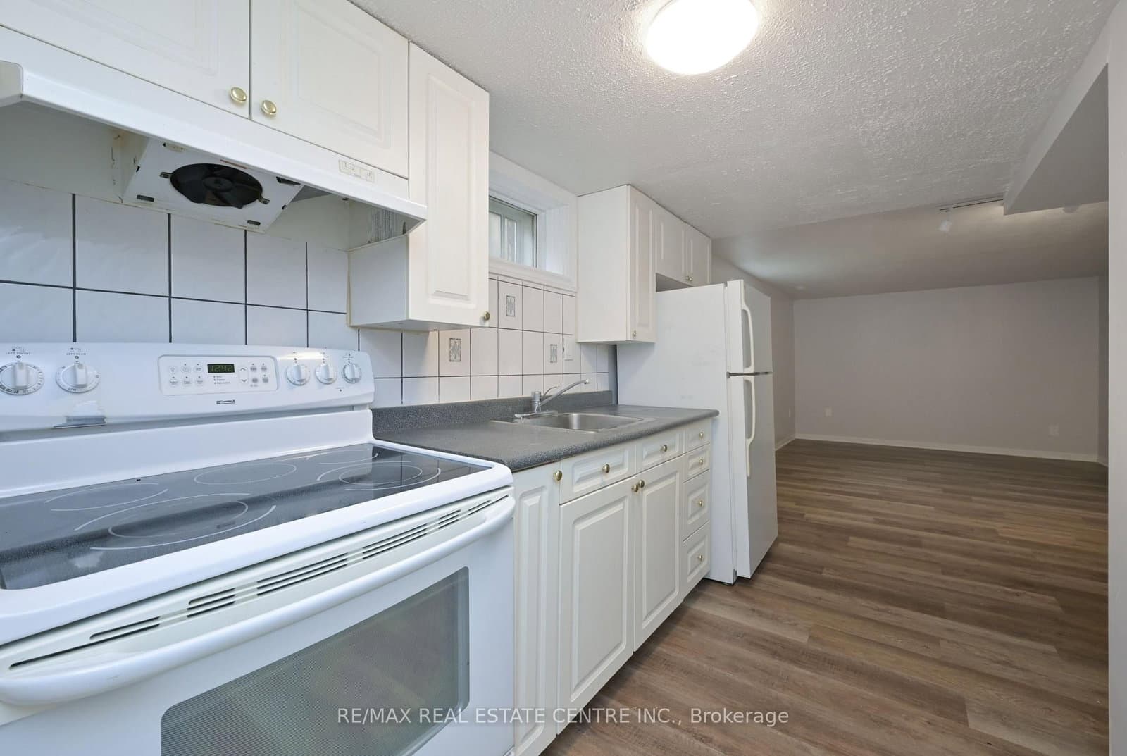 116 Burbank Crescent thumbnail 21