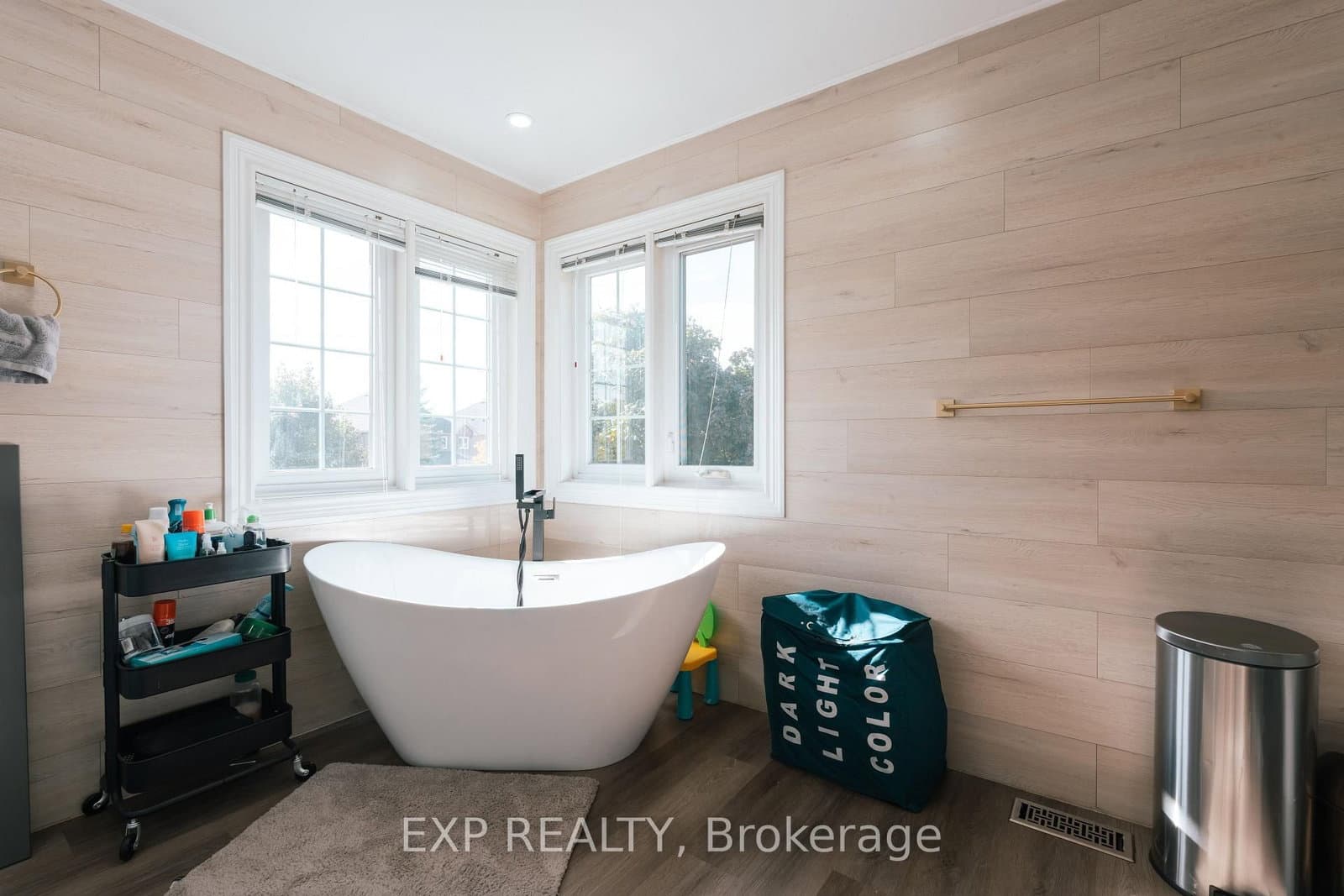 206 Drinkwater Road, Unit Upper thumbnail 26