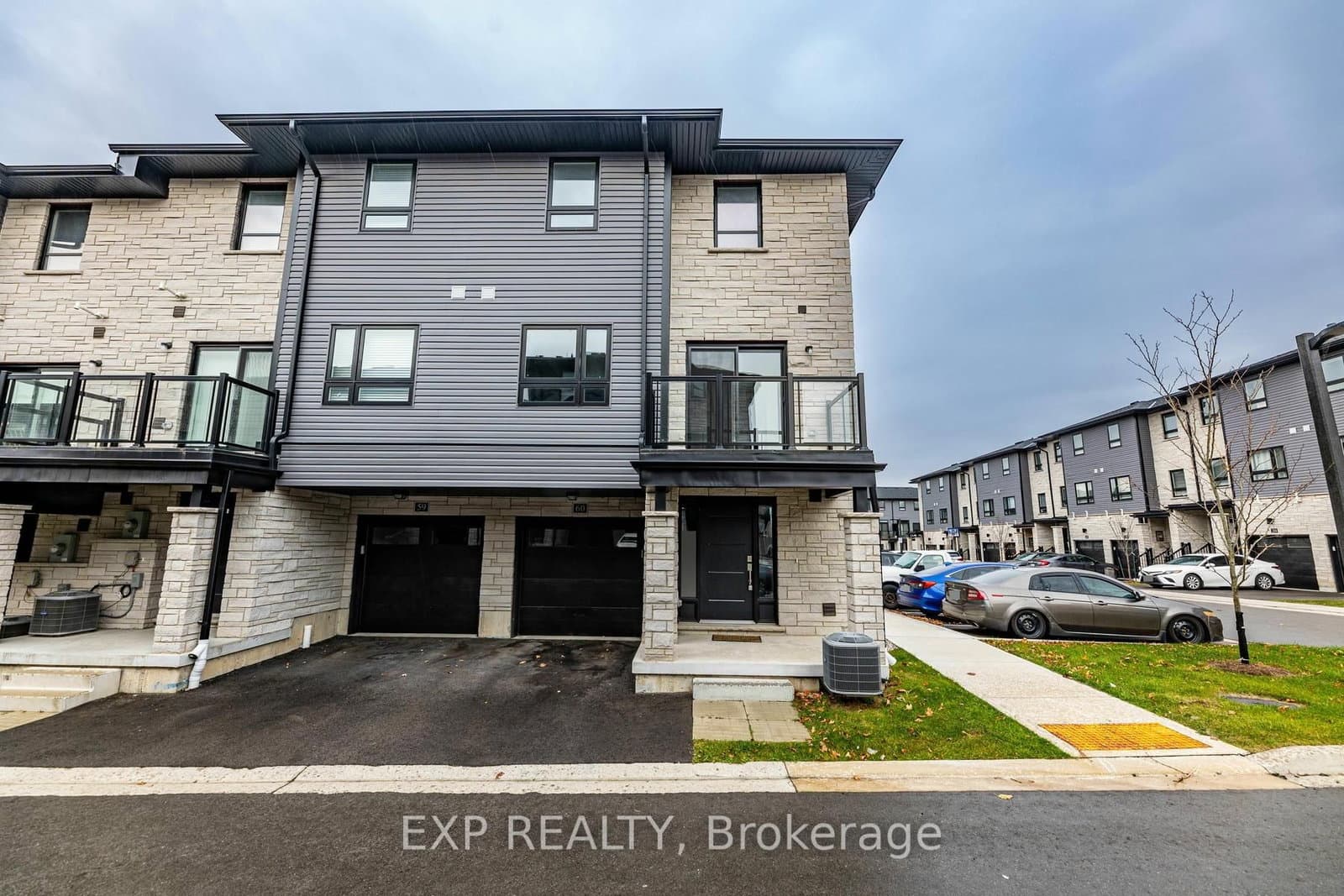 51 Sparrow Avenue, Unit 60