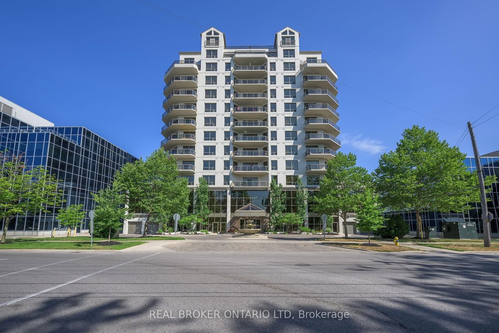 250 Pall Mall Street, Unit 707
