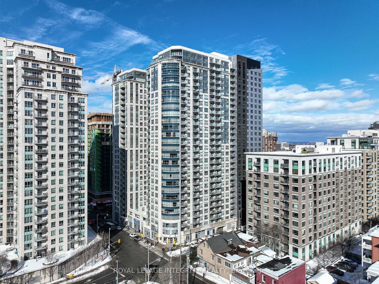 195 Besserer Street, Unit 2604