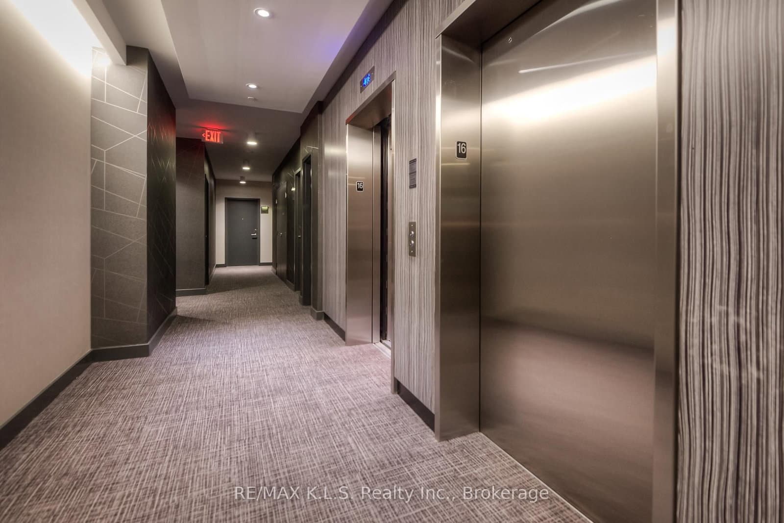 85 Duke Street W, Unit 1404 thumbnail 13