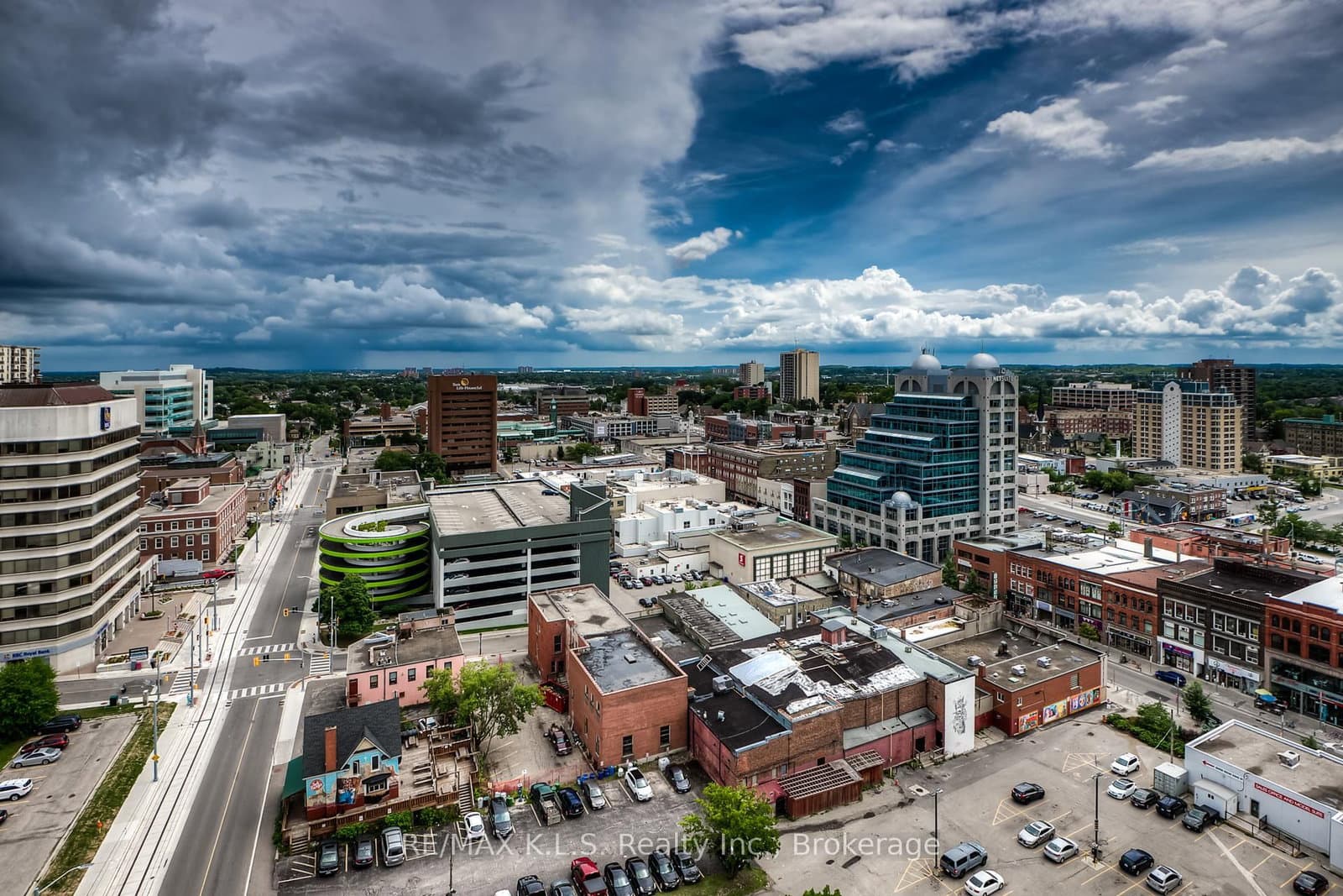 85 Duke Street W, Unit 1404 thumbnail 32