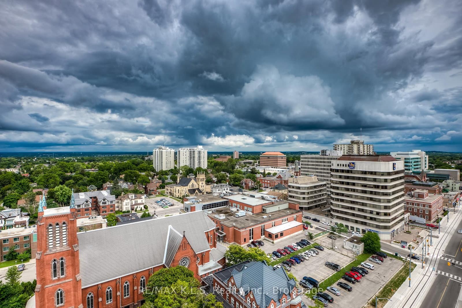 85 Duke Street W, Unit 1404 thumbnail 33