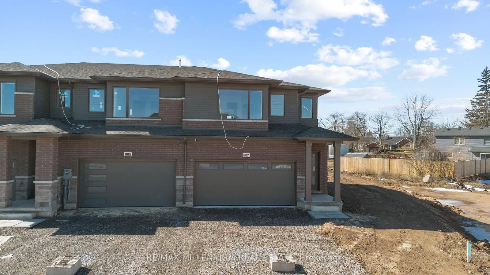 807 Bradford Avenue, Unit Upper