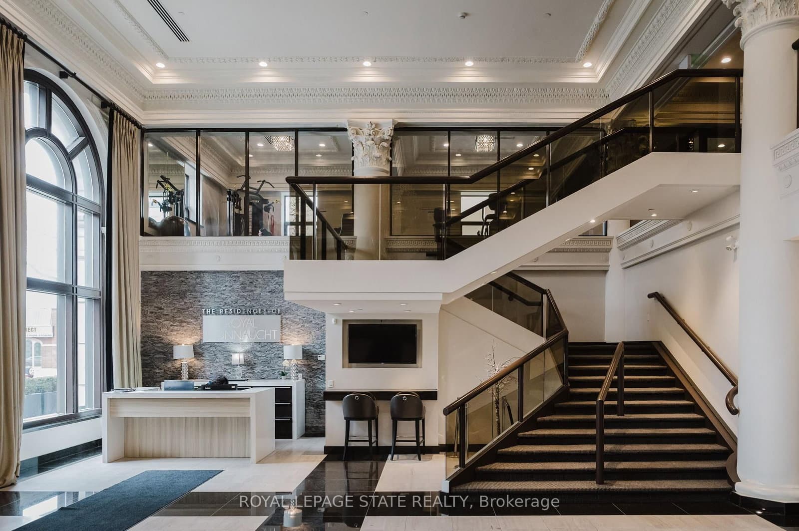 118 King Street E, Unit LPH13 thumbnail 4