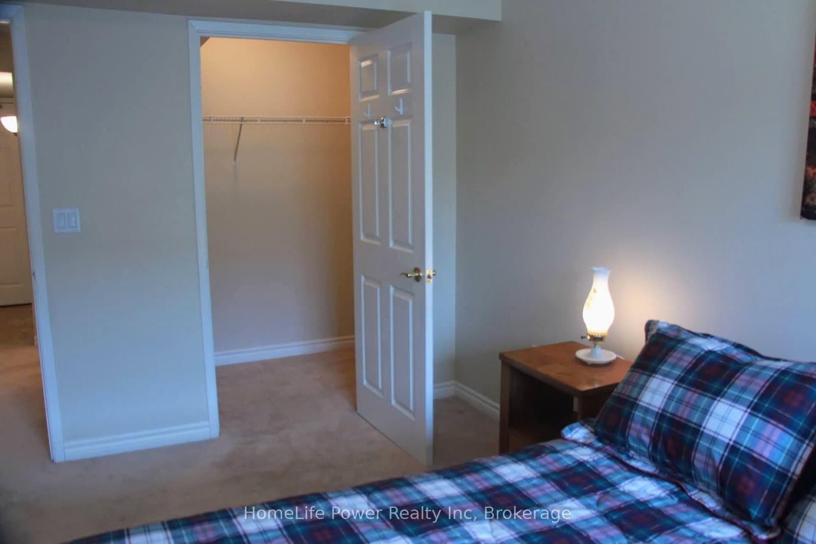20 ST GEORGE Street, Unit 208 thumbnail 17