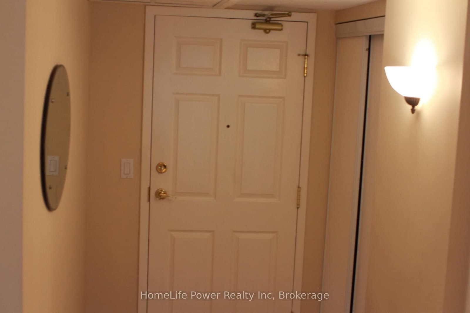 20 ST GEORGE Street, Unit 208 thumbnail 7