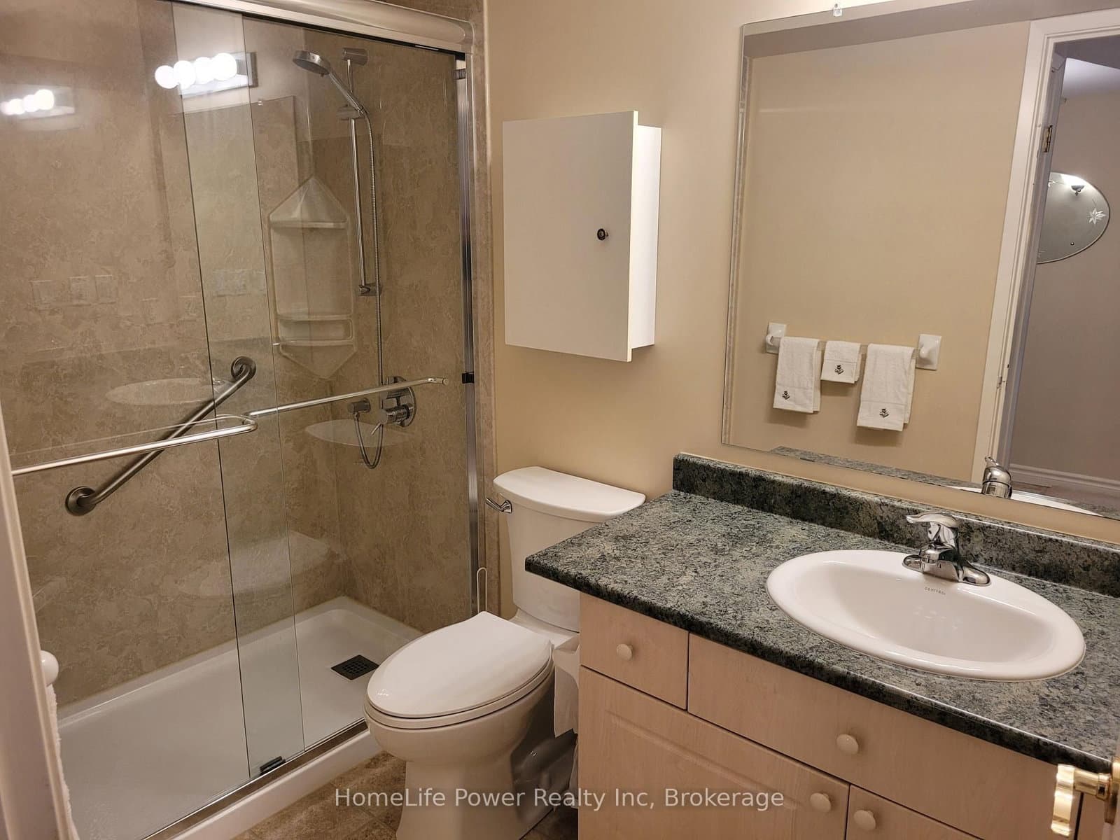 20 ST GEORGE Street, Unit 208 thumbnail 9
