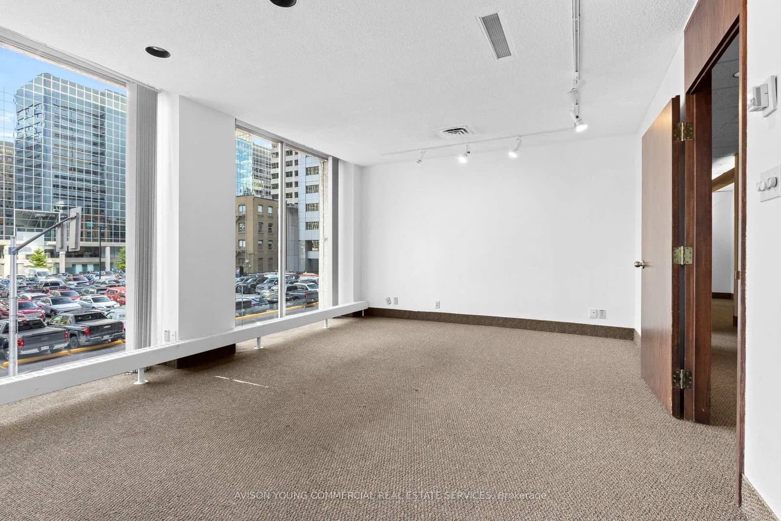 280 Albert Street, Unit 202 thumbnail 7