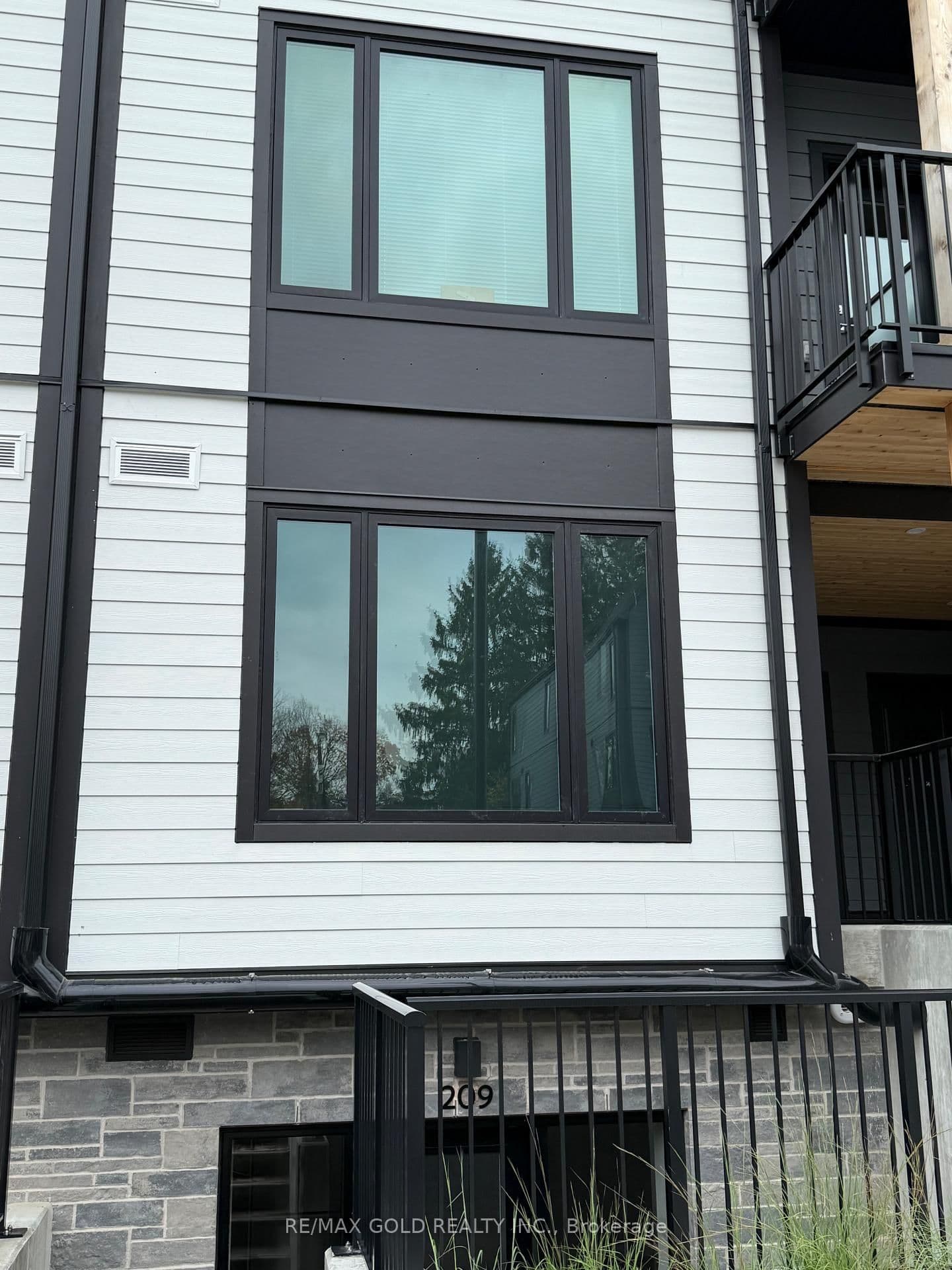 708 Woolwich Street, Unit 210