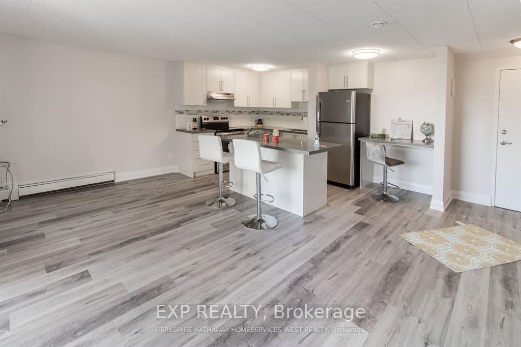 6287 O'neil Street, Unit 8