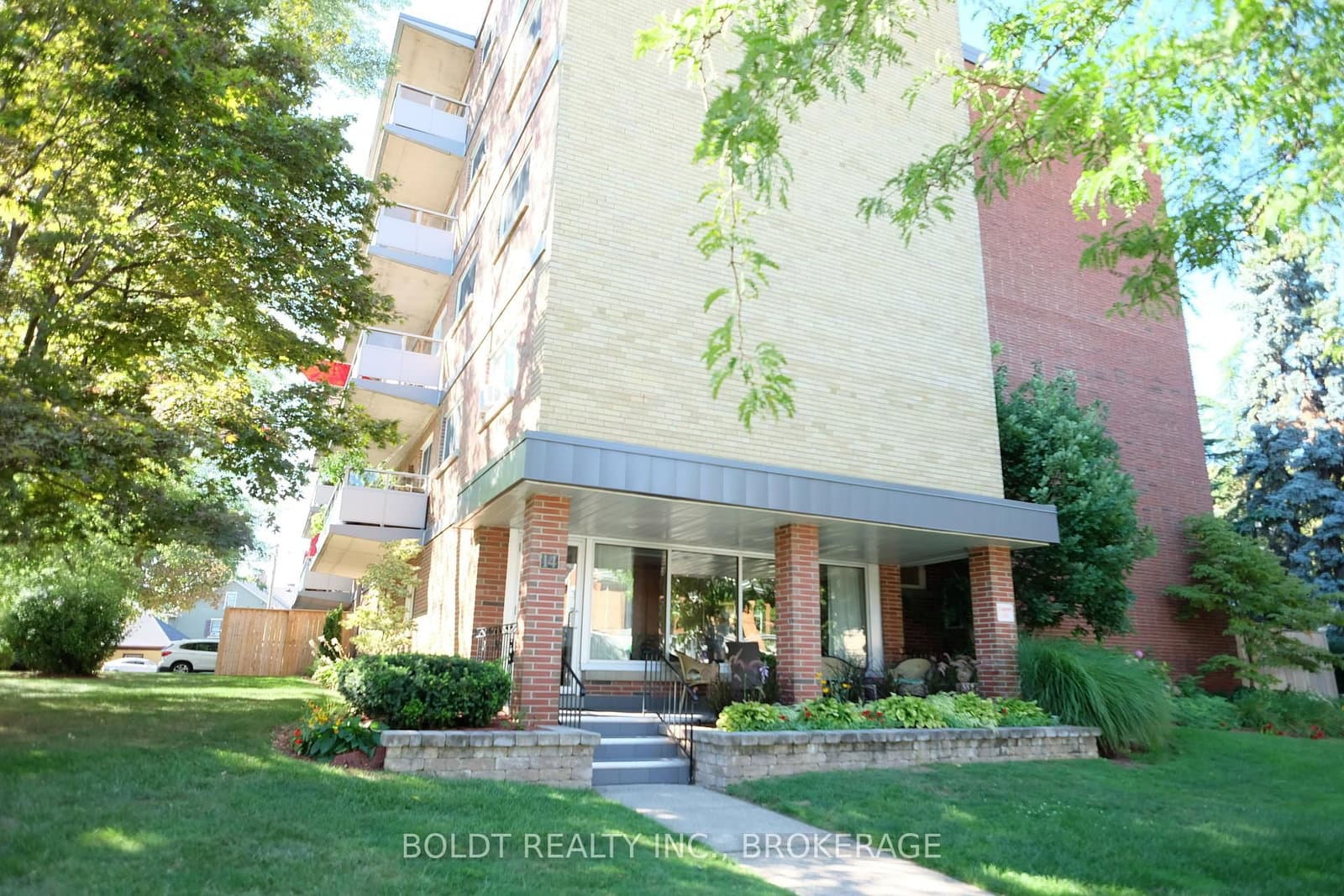 14 Norris Place, Unit 201