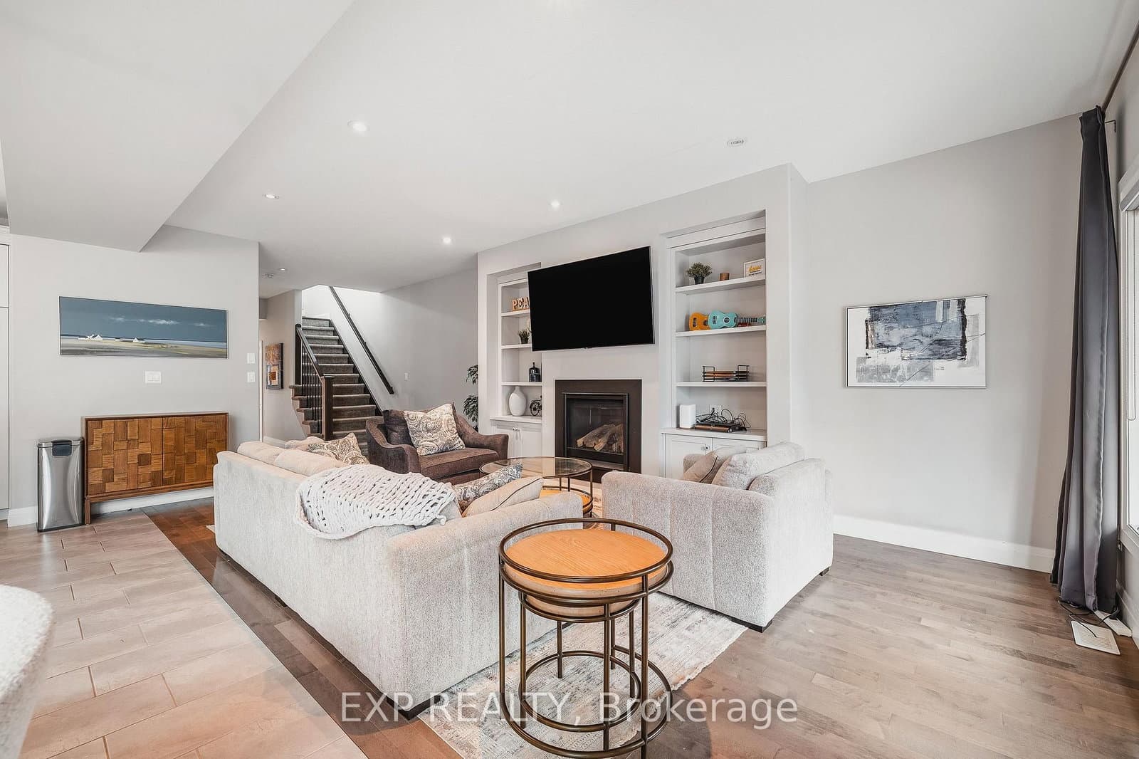 346 Moorlands Crescent thumbnail 12