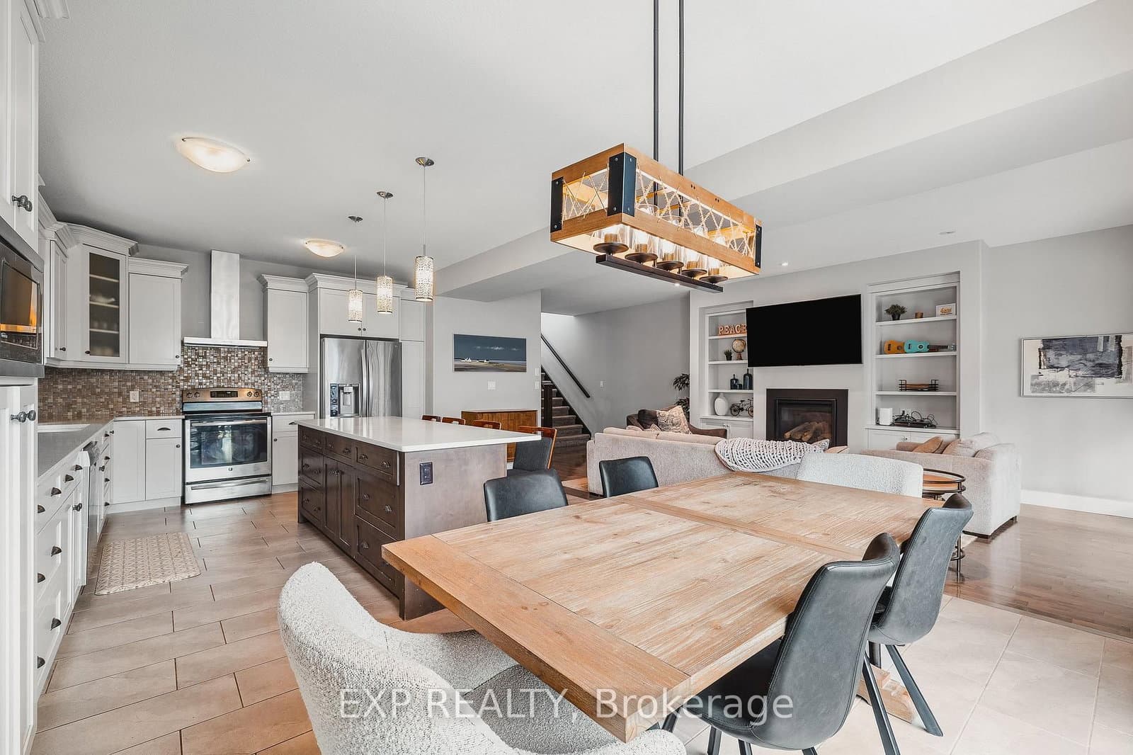 346 Moorlands Crescent thumbnail 9