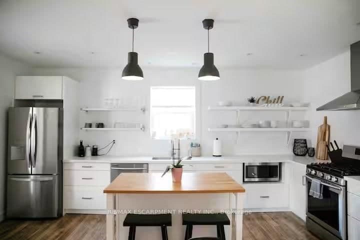 426 Wilson Street E, Unit 1 thumbnail 7
