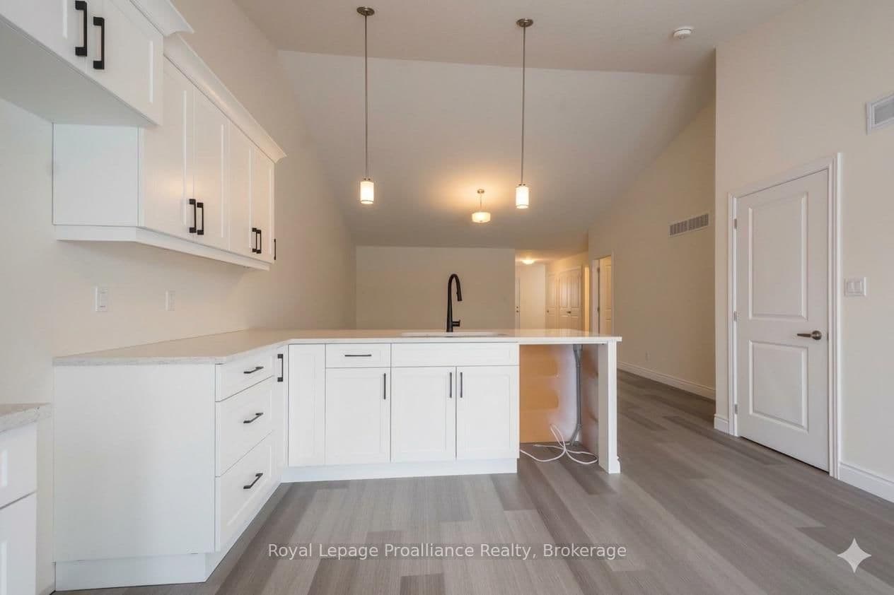 119 Farrington Crescent thumbnail 10