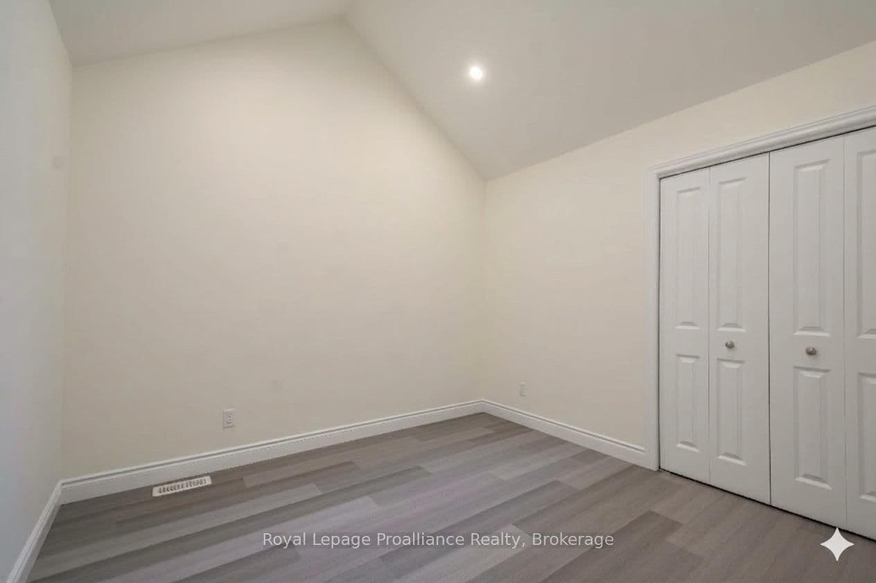 119 Farrington Crescent thumbnail 14