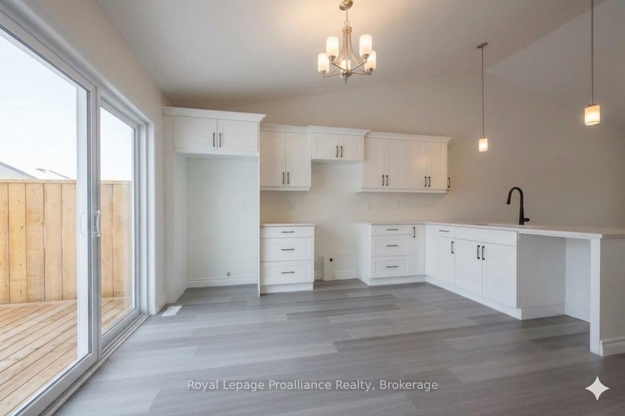 119 Farrington Crescent thumbnail 9