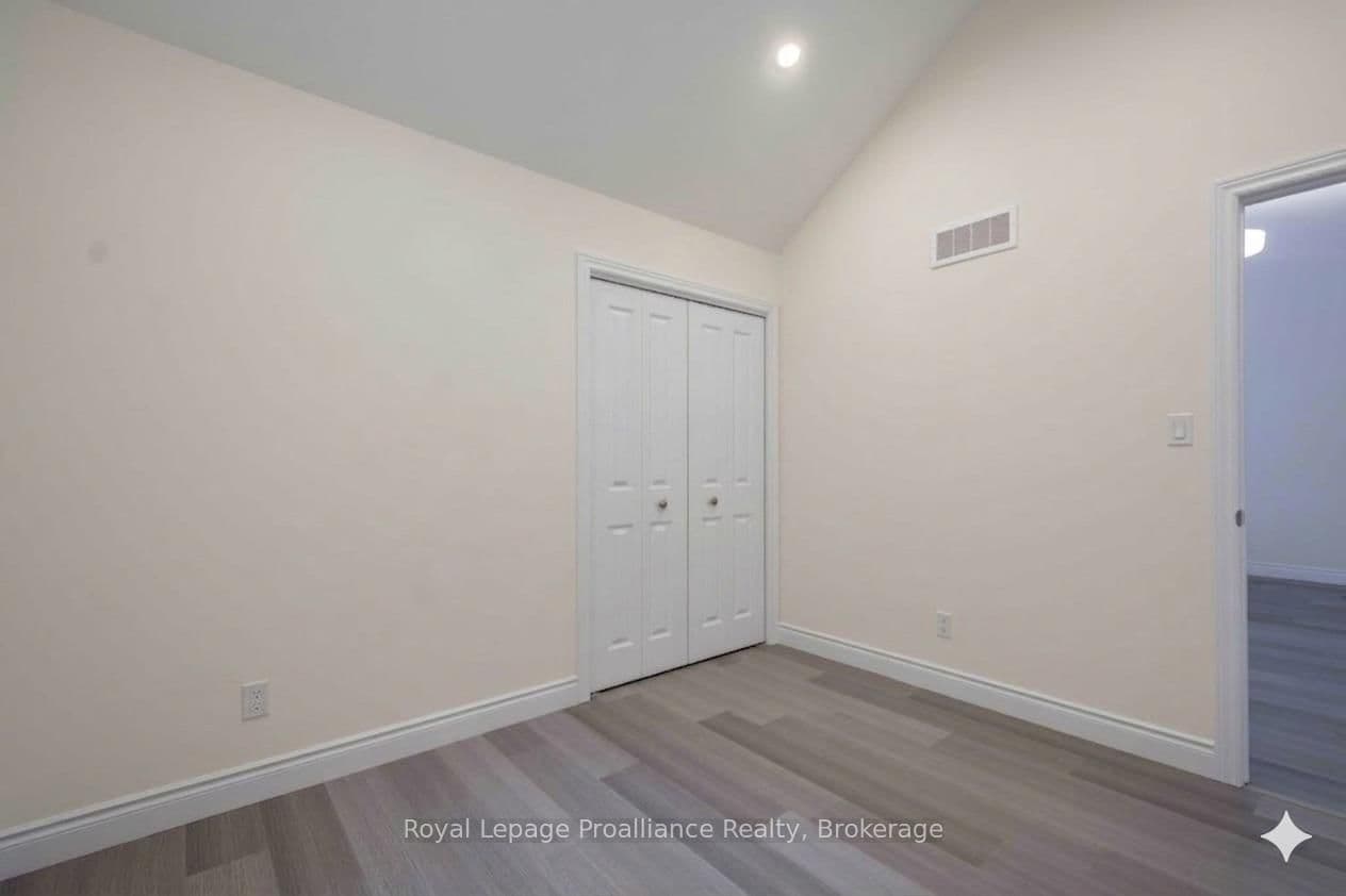 121 Farrington Crescent thumbnail 15