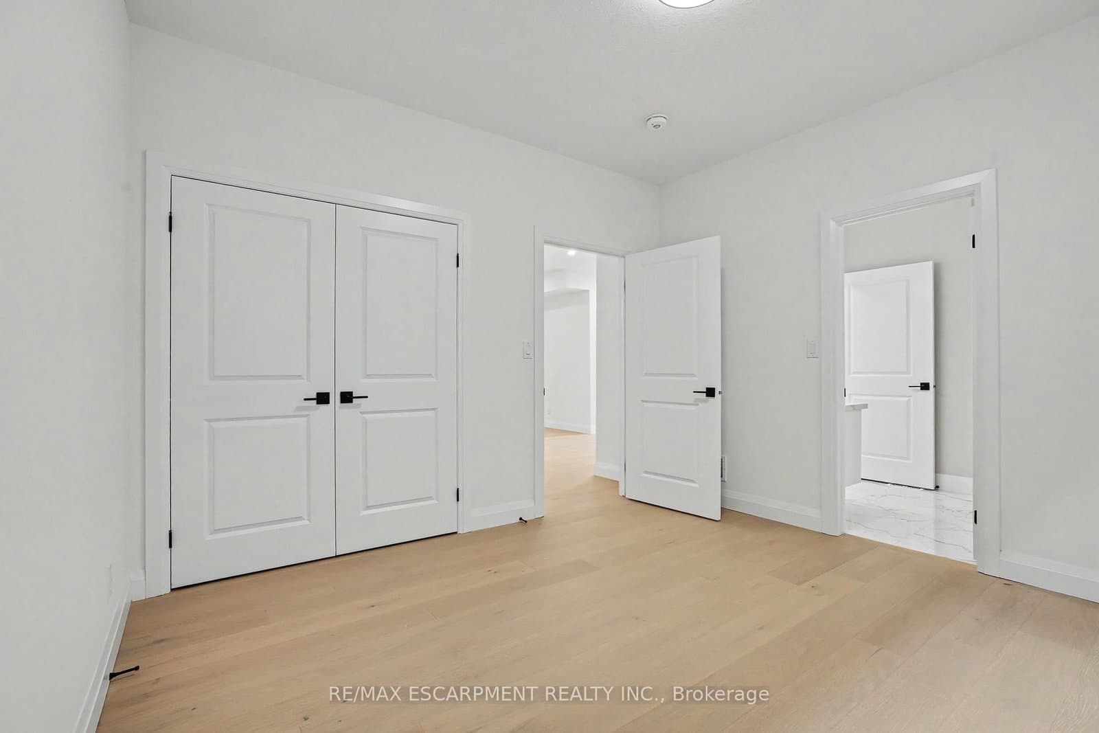 386 Southcote Road thumbnail 11