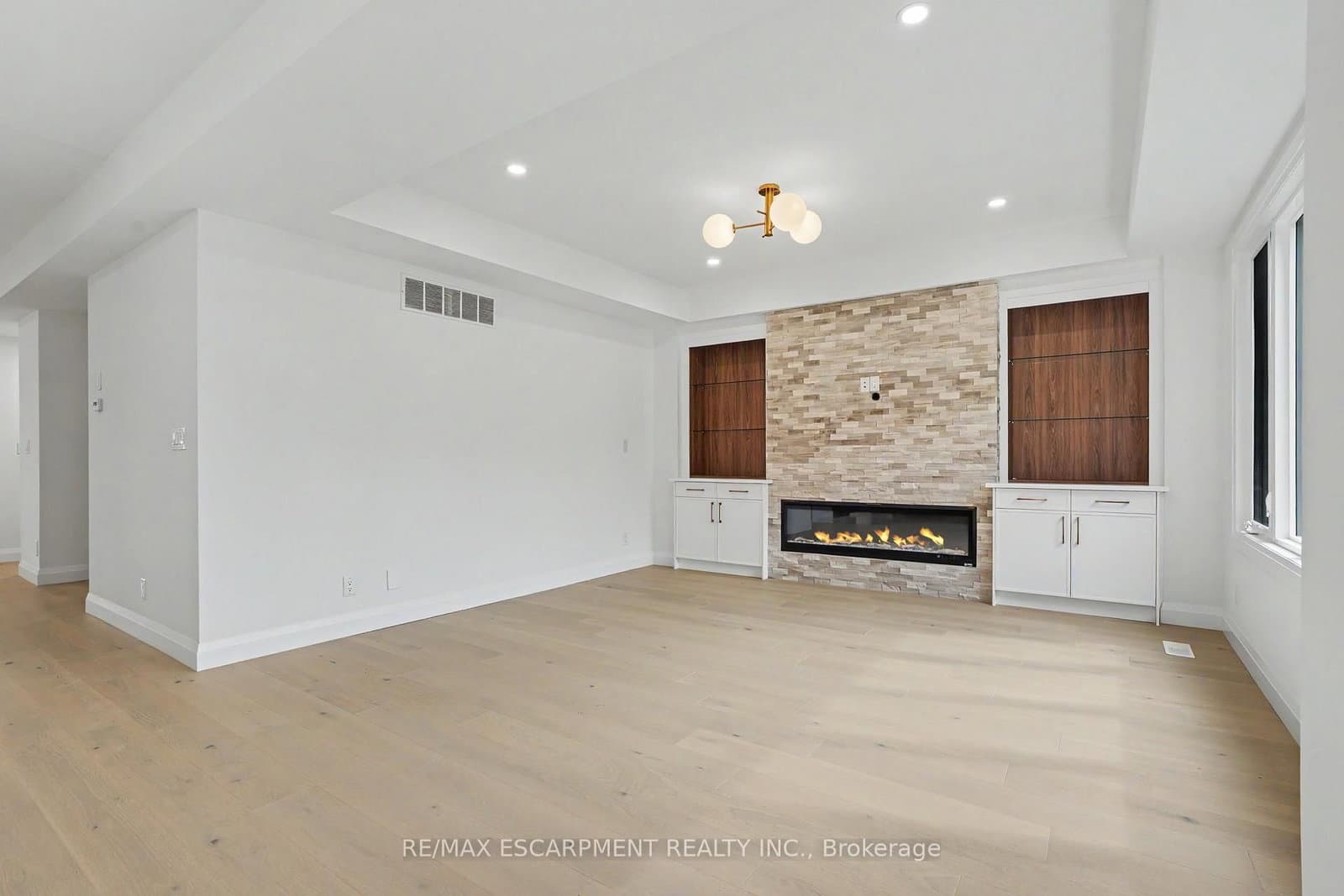 386 Southcote Road thumbnail 17