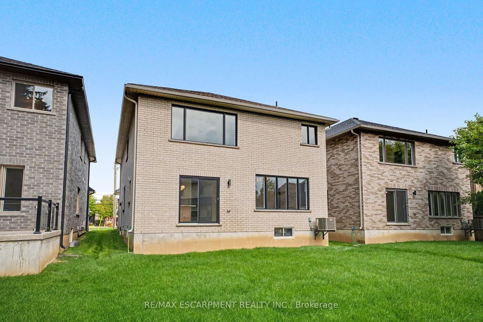 386 Southcote Road thumbnail 37