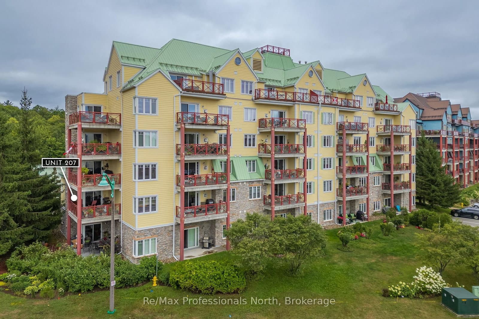 #207 - 110 Steamship Bay Road