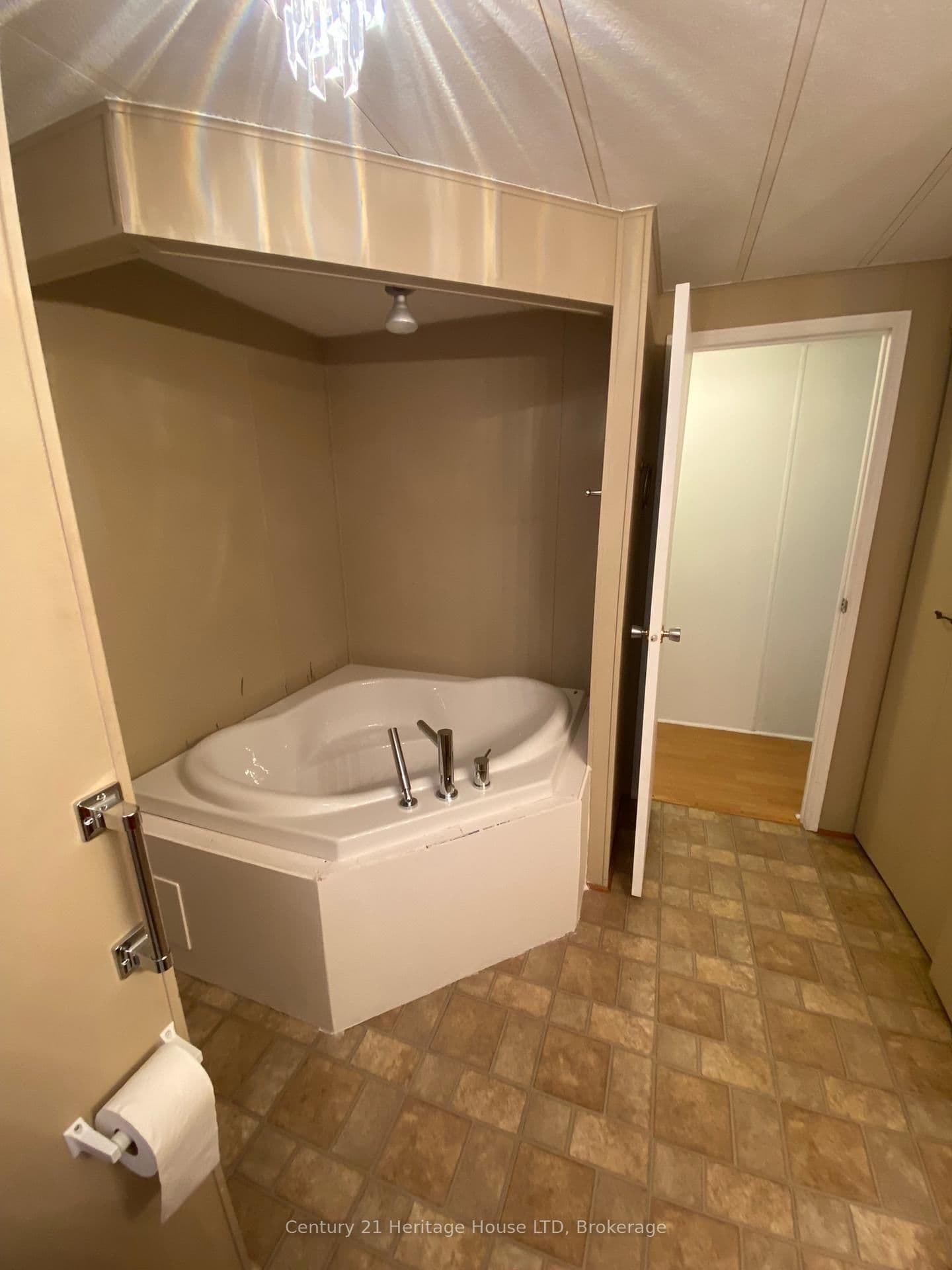 3033 Townline Road, Unit 187 thumbnail 21